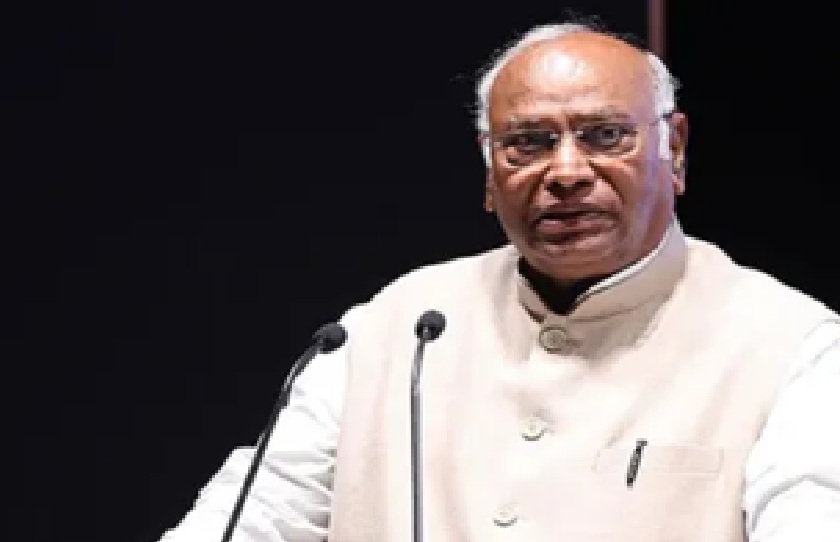 Congress face kharge