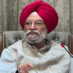 भारत में घरेलू उपभोक्ताओं को ईंधन की कोई कमी नहीं होगी : हरदीप सिंह पुरी