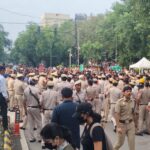 संसद मार्च में पुलिस-प्रदर्शनकारी के बीच झड़प, 118 जवान घायल, 70 हिरासत में